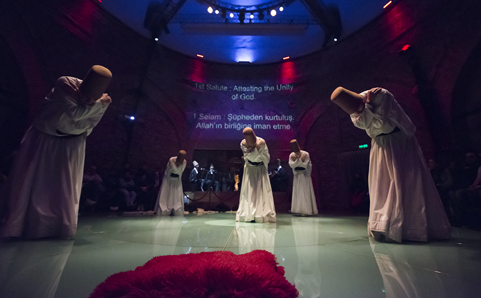 Mesmerizing Dervish Display: Journey into the Heart of Sufi Tradition