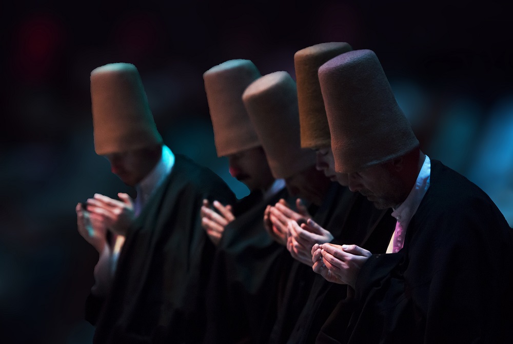 Mesmerizing Dervish Display: Journey into the Heart of Sufi Tradition